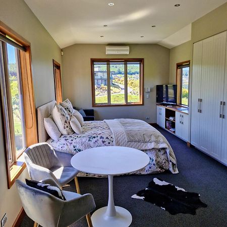 Studio Nestled In Ridgecrest Wanaka Exteriör bild