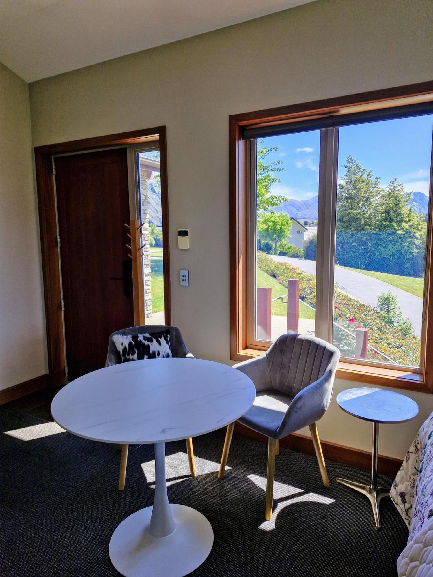 Studio Nestled In Ridgecrest Wanaka Exteriör bild