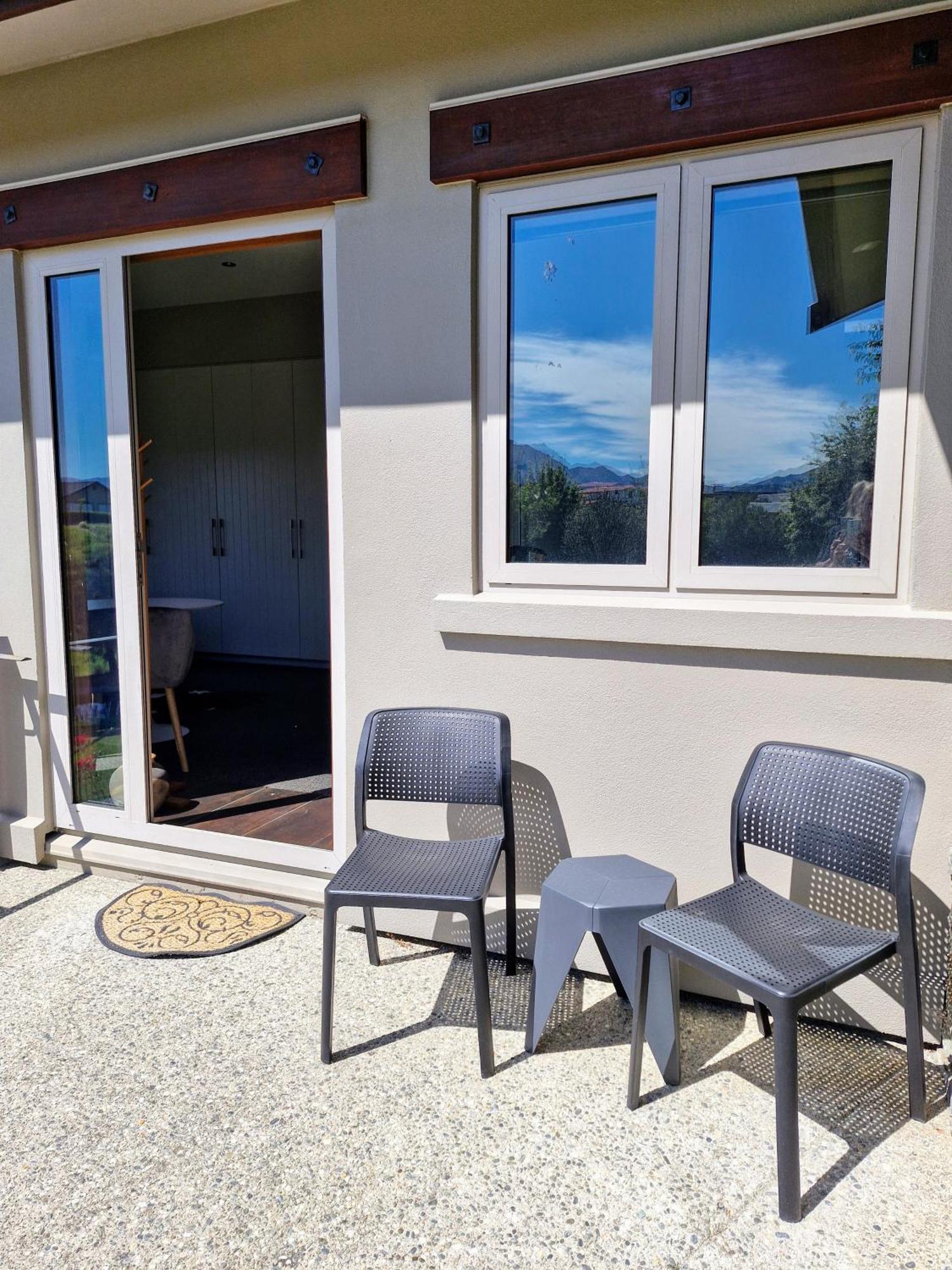 Studio Nestled In Ridgecrest Wanaka Exteriör bild