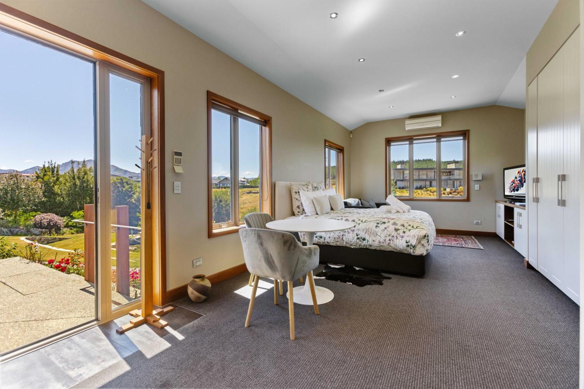 Studio Nestled In Ridgecrest Wanaka Exteriör bild